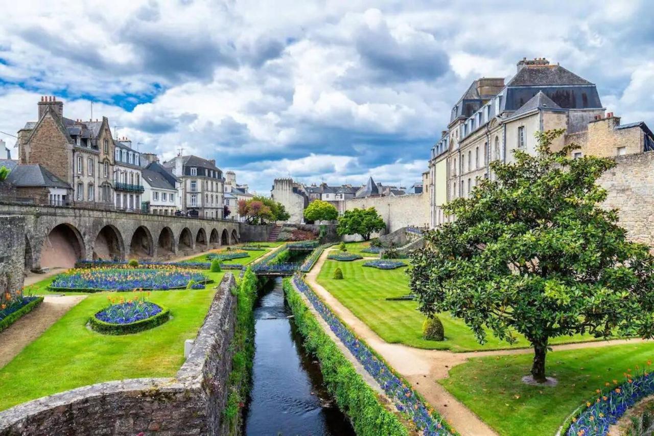 Studio De Caractere Du Centre Historique De Vannes Apartment ภายนอก รูปภาพ