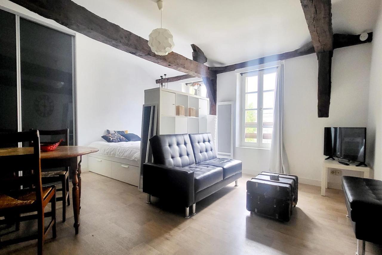 Studio De Caractere Du Centre Historique De Vannes Apartment ภายนอก รูปภาพ